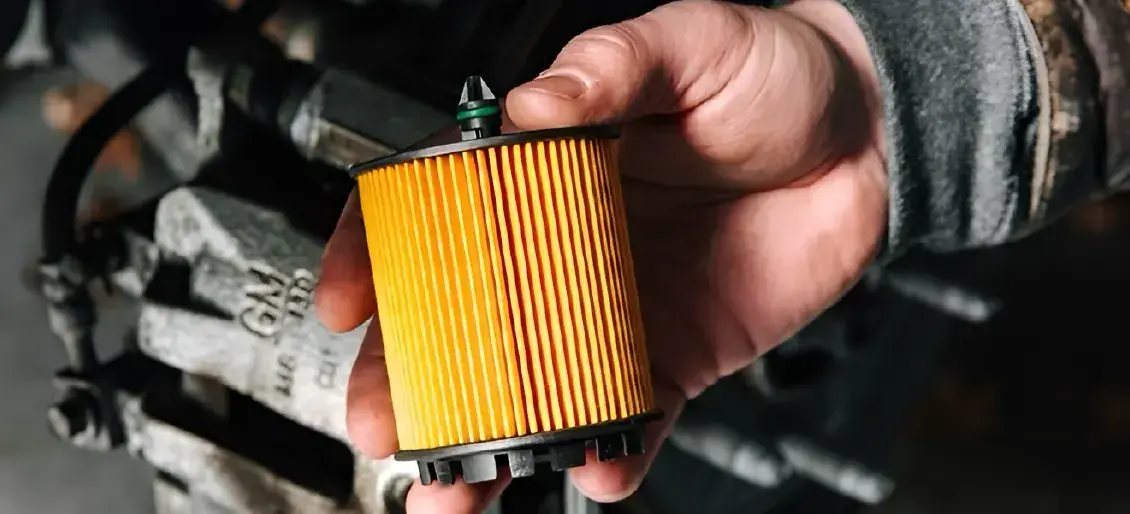 ¿Por qué cambiar los filtros de gasolina, aire y aceite regularmente?